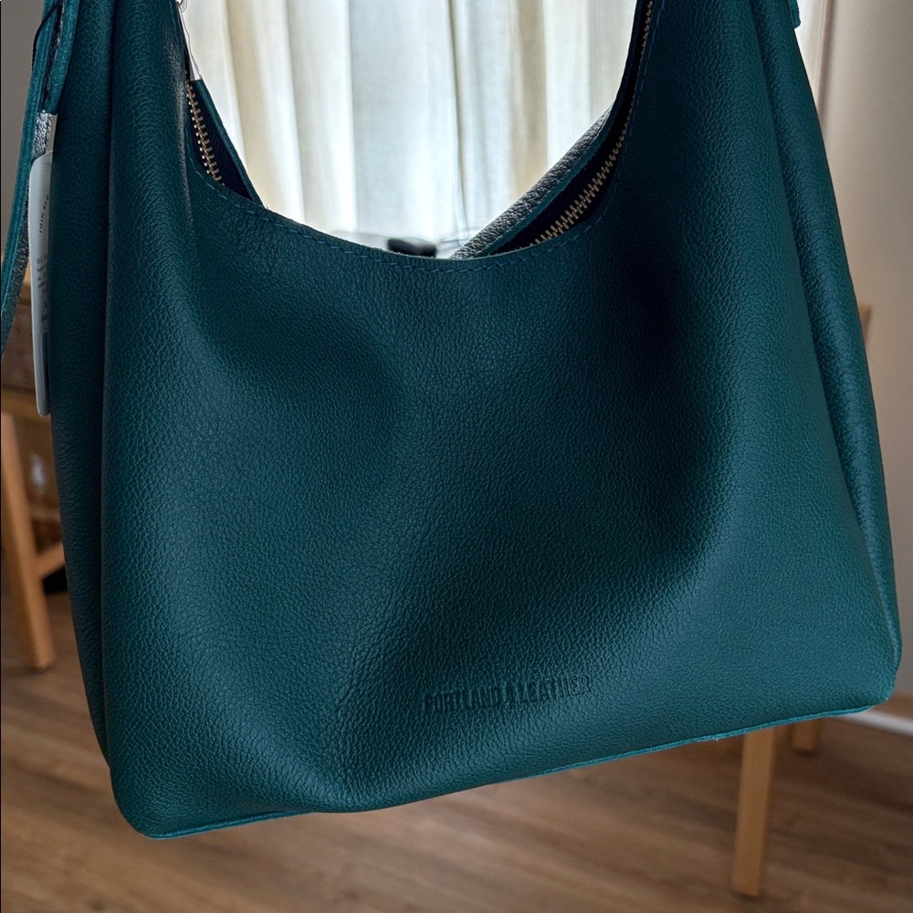 Portland Leather Goods Medium Aspen in Sea Glass - Picture 4 of 7